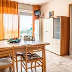 Spacious With Sea View - Beahost ביביונה