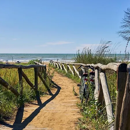 Spacious With Sea View - Beahost Appartamento