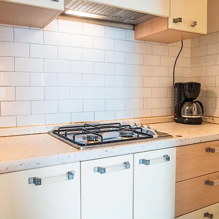 Spacious With Sea View - Beahost